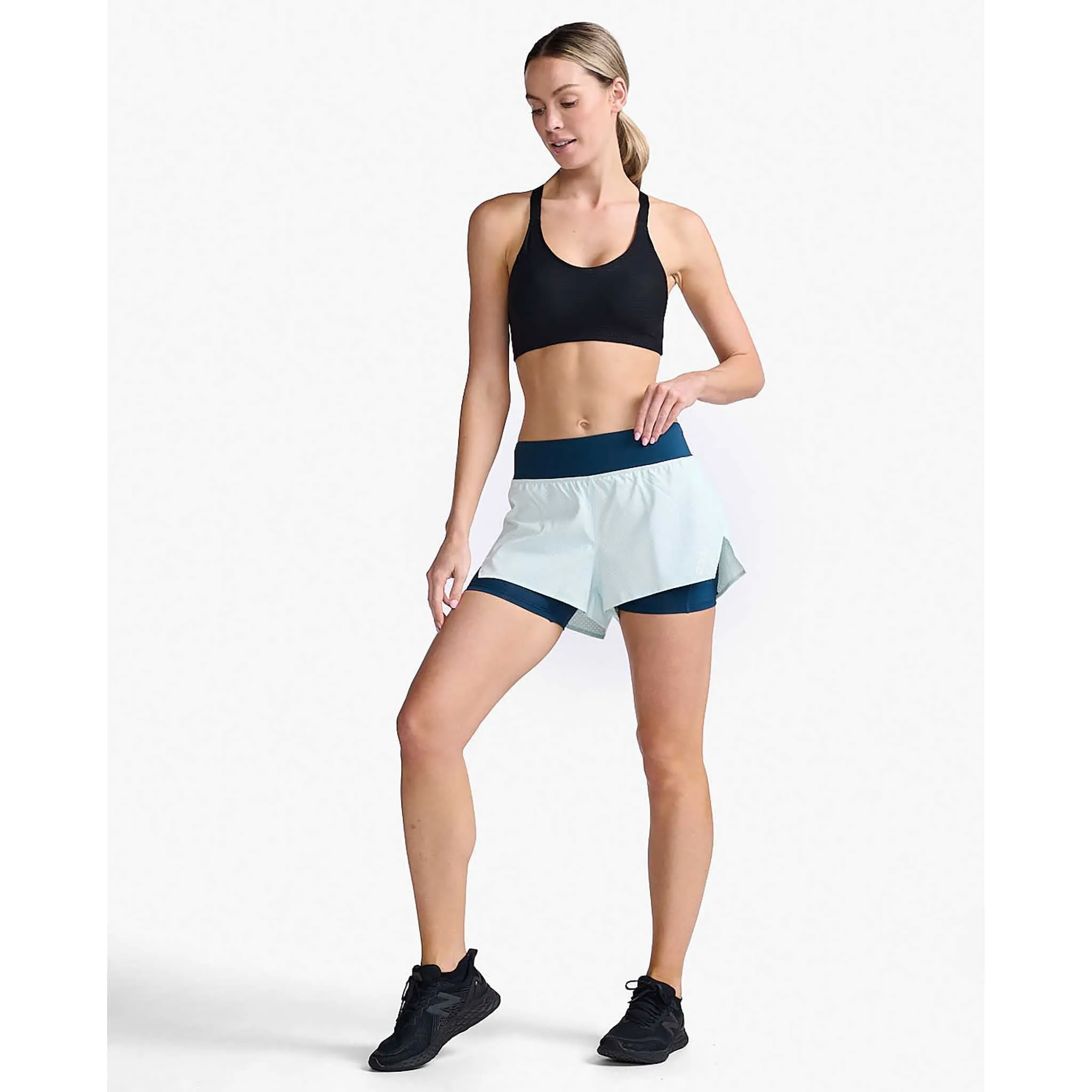 2XU Aero 2-en-1 4-Inch shorts de course à pied pour femme