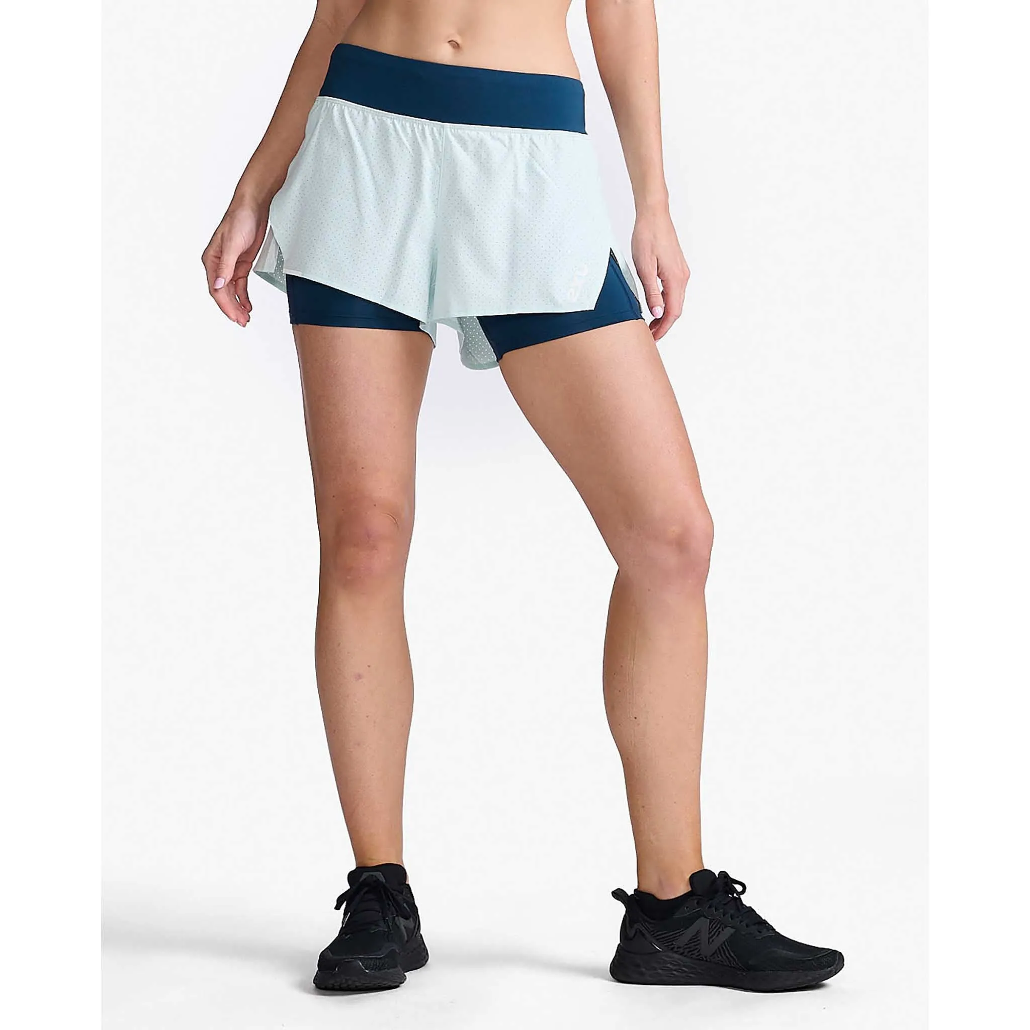 2XU Aero 2-en-1 4-Inch shorts de course à pied pour femme