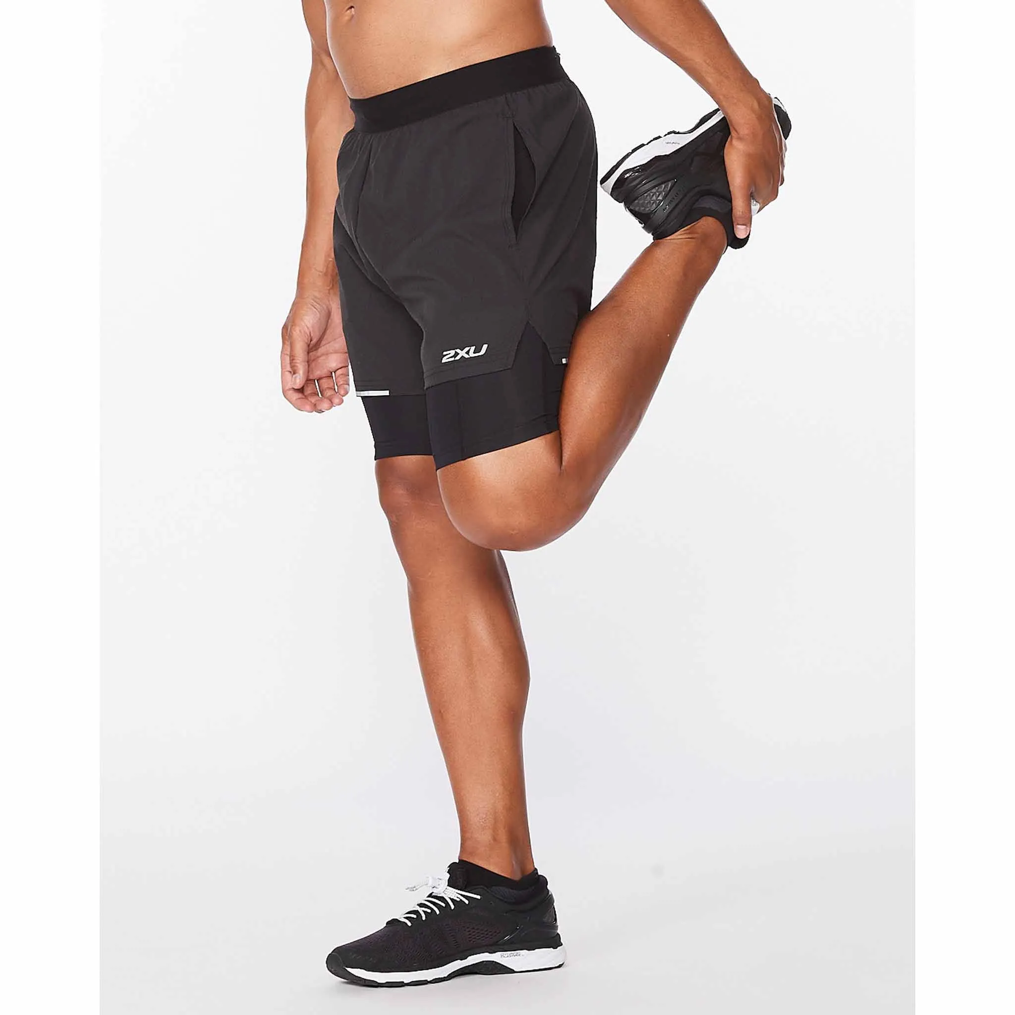 2XU Aero 2 en 1 shorts de course à pied 5 pouces pour homme