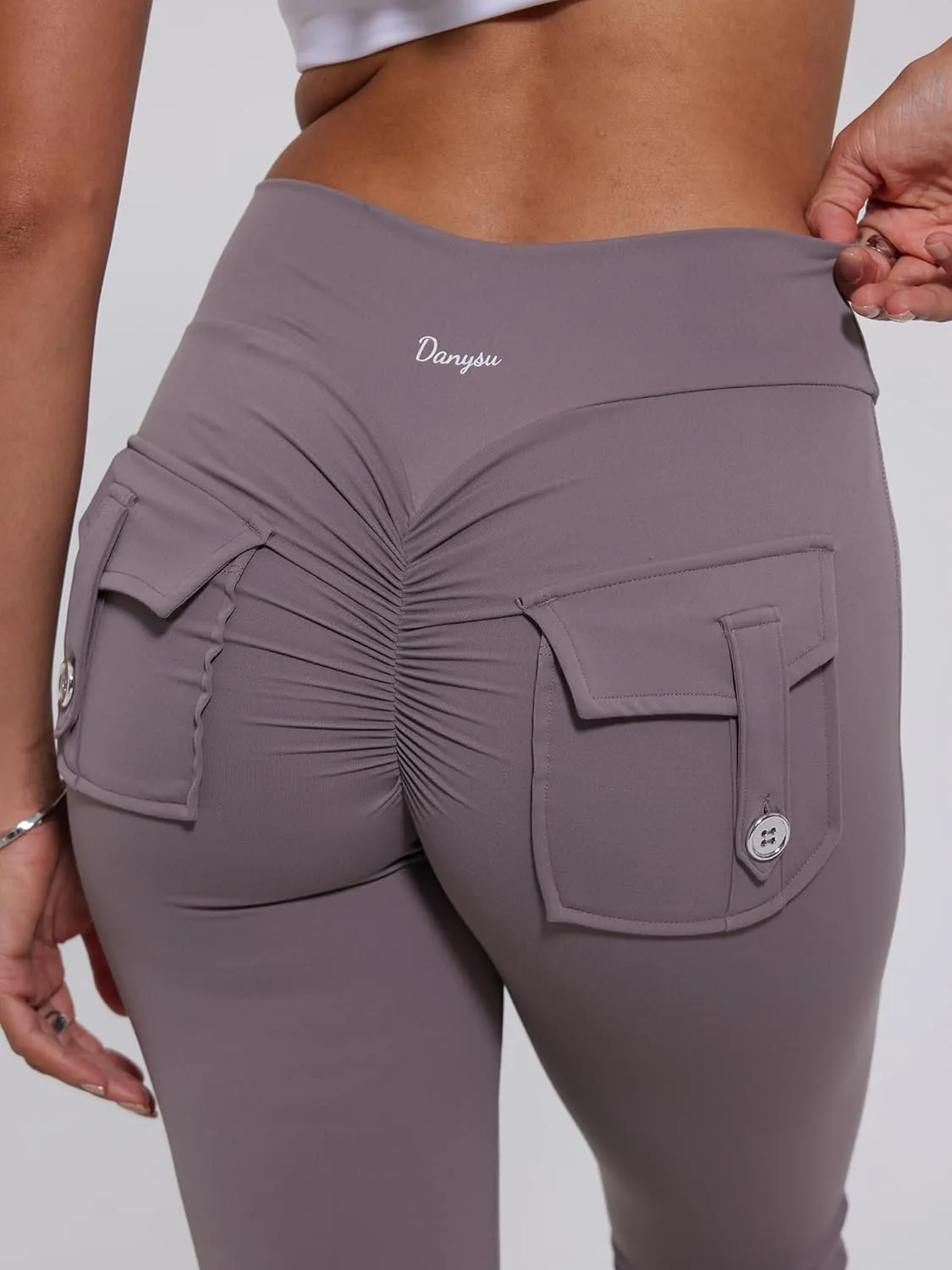 Danysu Flare Leggings with Pockets for Women Scrunch Butt Lifting Cargo Leggings V Waist Tummy Control Bootcut Yoga Pants