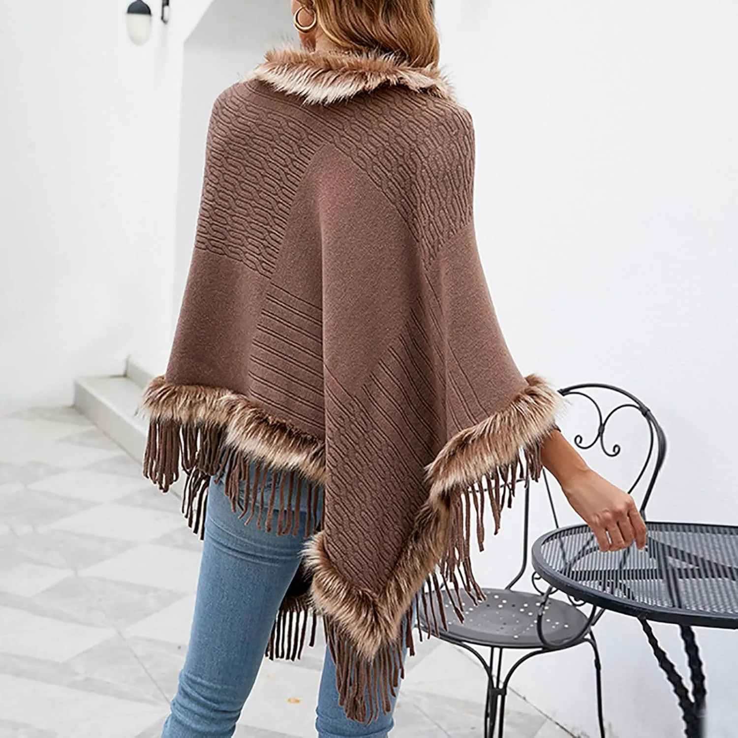 HGps8w Women's Elegant Faux Fur Poncho Cape with Fringed Hem, 2025 Winter Warm Pull On Cloak Coat for Party Daily Wear