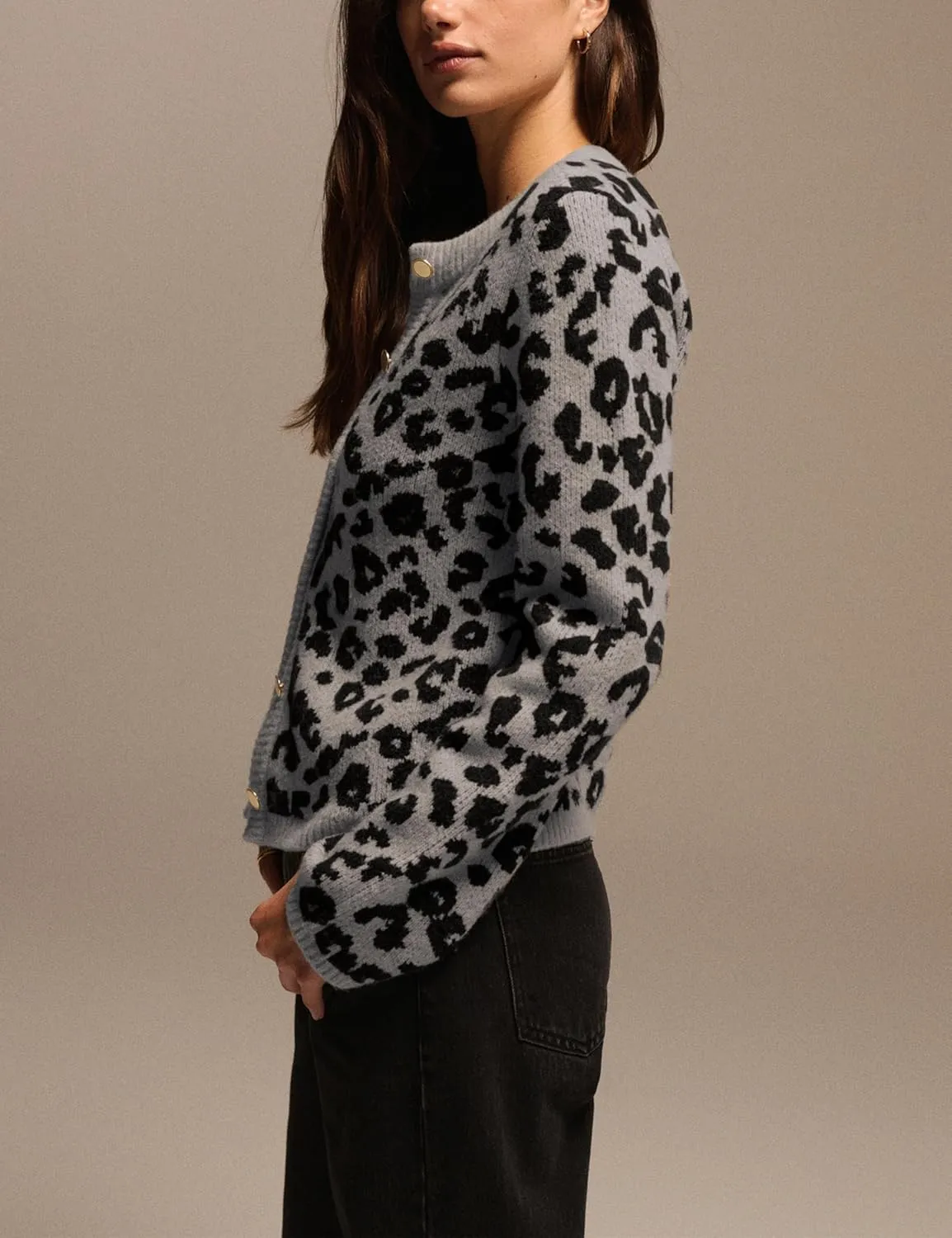 Leopard Print Cardigans for Women Cheetah Open Front Sweaters Button Down Knit Fall Clothes Long Sleeve Outwear Coats