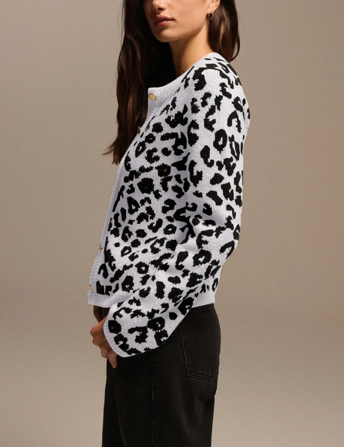 Leopard Print Cardigans for Women Cheetah Open Front Sweaters Button Down Knit Fall Clothes Long Sleeve Outwear Coats