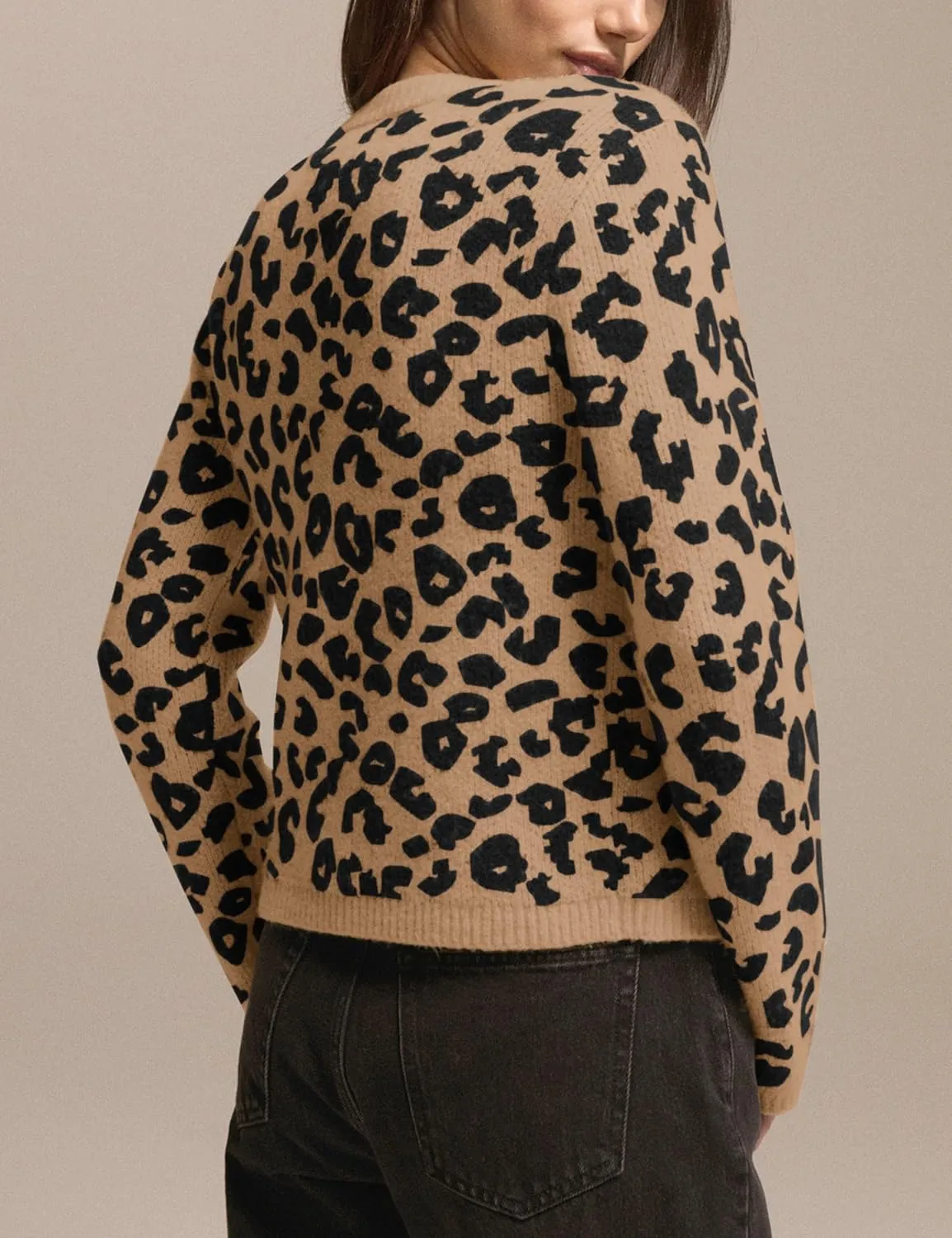 Leopard Print Cardigans for Women Cheetah Open Front Sweaters Button Down Knit Fall Clothes Long Sleeve Outwear Coats