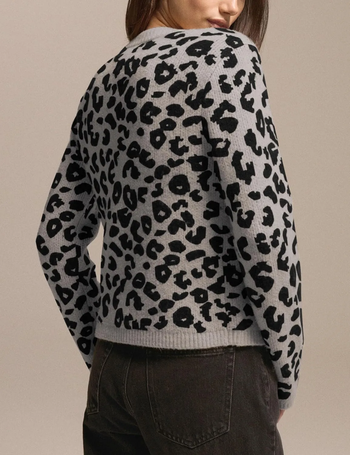 Leopard Print Cardigans for Women Cheetah Open Front Sweaters Button Down Knit Fall Clothes Long Sleeve Outwear Coats
