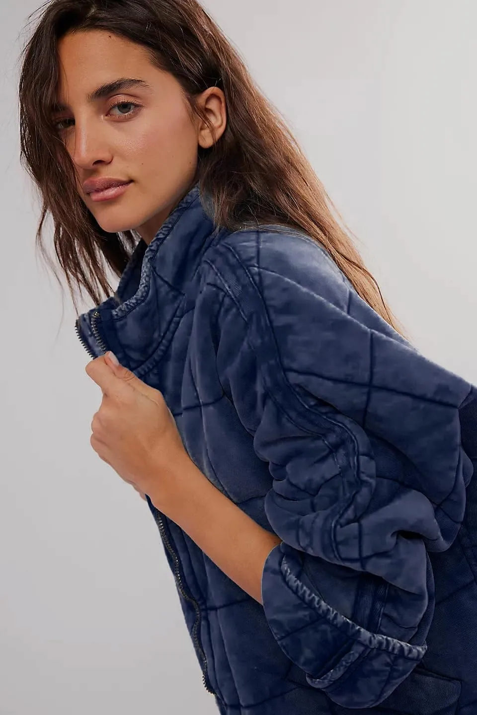 Quilted Jackets for Women Long Sleeve Zip Up Jacket Down Coat Loose Fit Puffer Jackets Winter Warm Outwear with Pockets