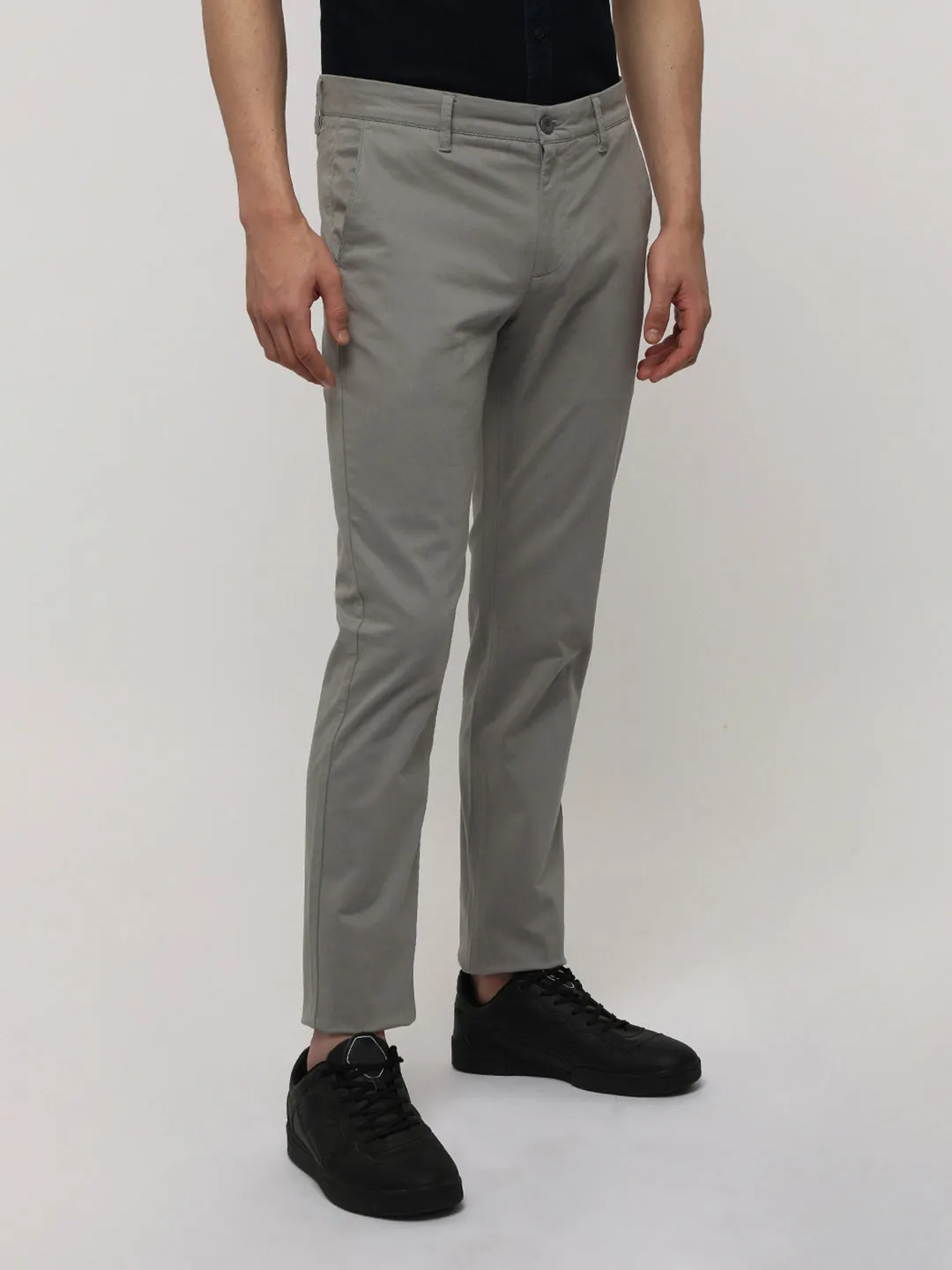Slim Fit Beige Trouser for Comfortable Wear