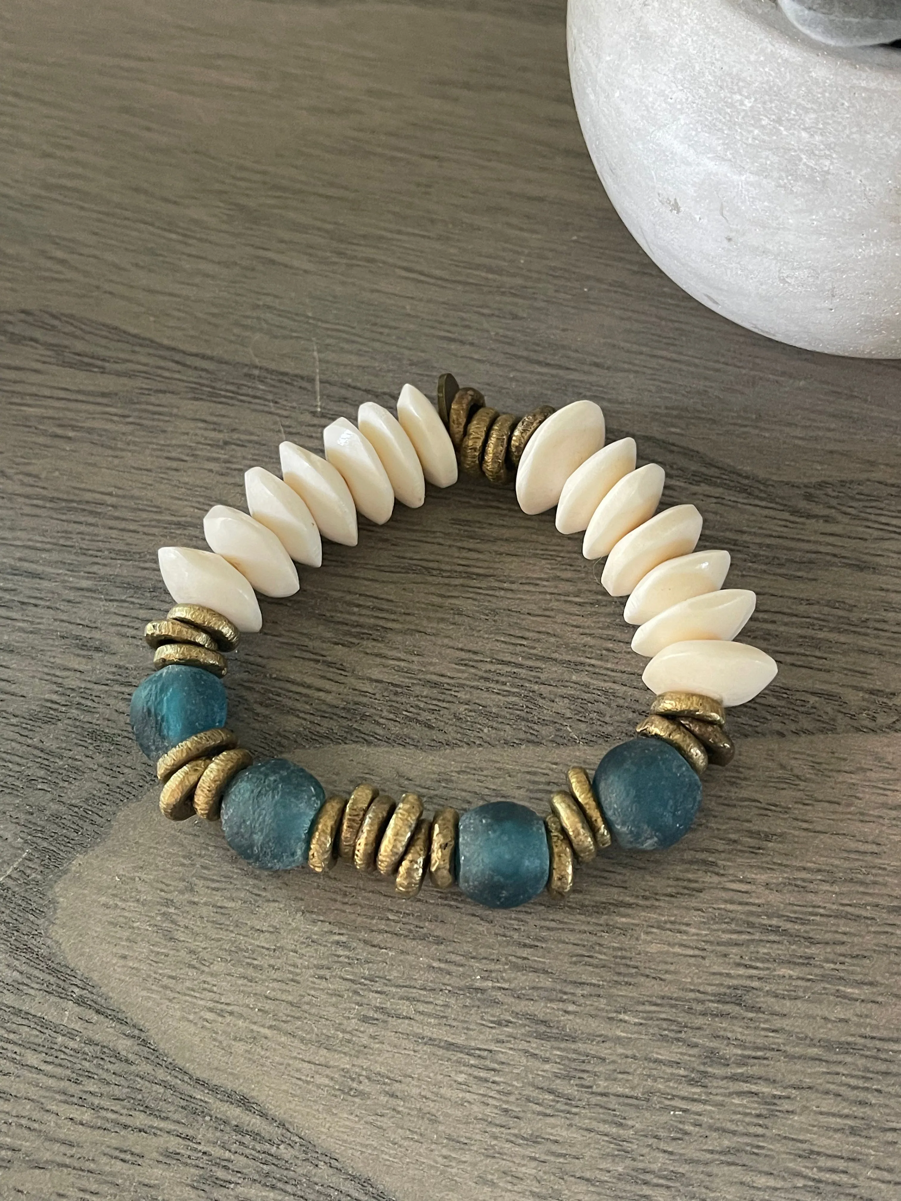 Teal & White Chunky Beaded Bracelet