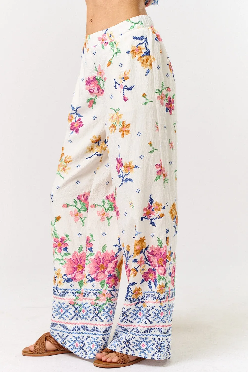 Waitlist 6/5 ♥ Demi Mid Rise Floral Print Wide Leg Pants White