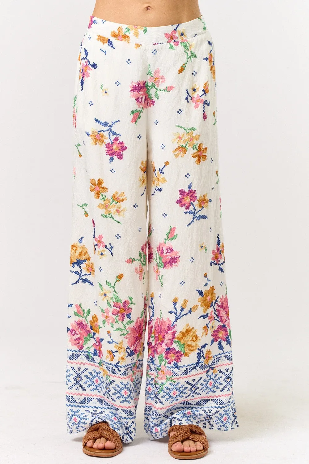 Waitlist 6/5 ♥ Demi Mid Rise Floral Print Wide Leg Pants White