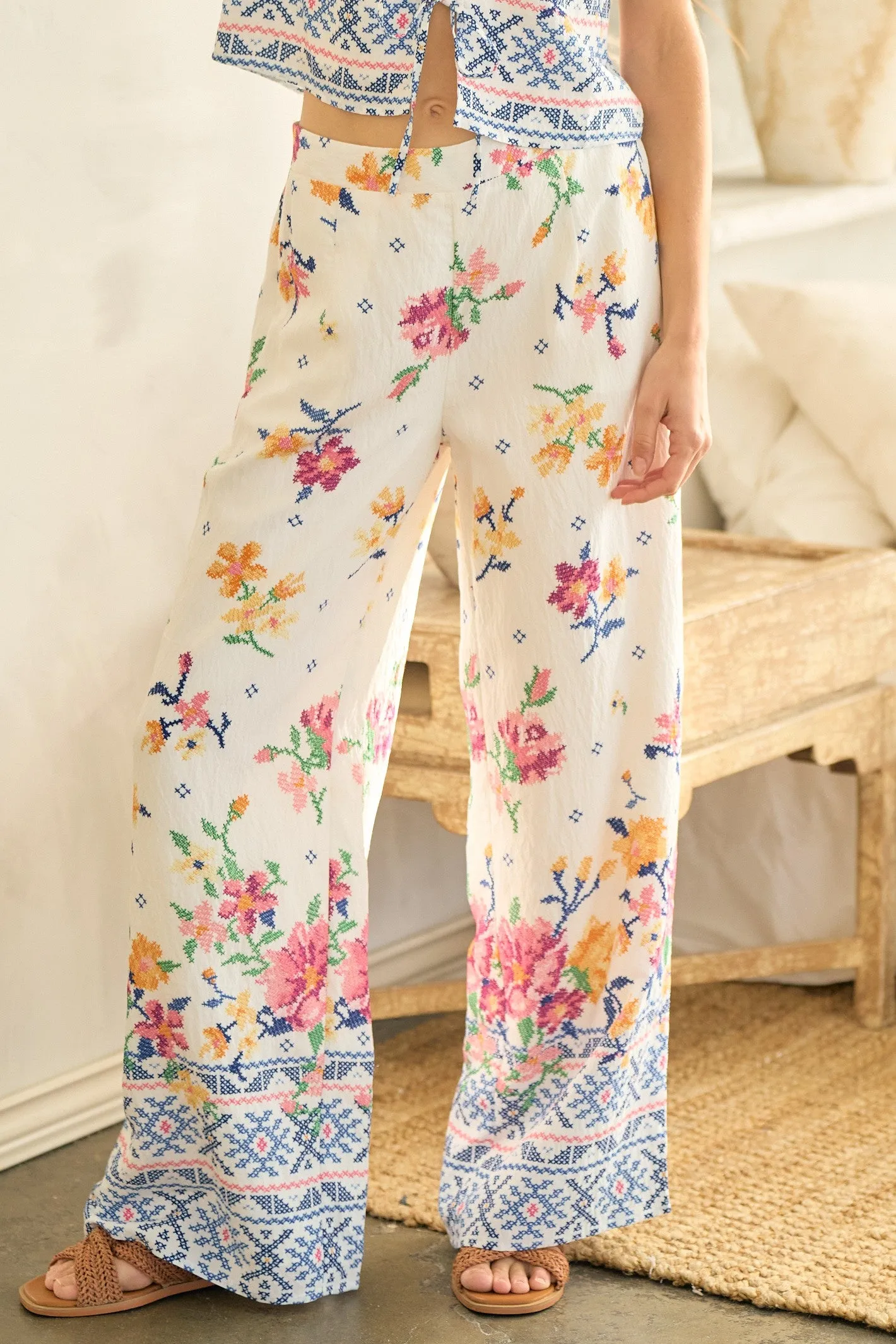 Waitlist 6/5 ♥ Demi Mid Rise Floral Print Wide Leg Pants White