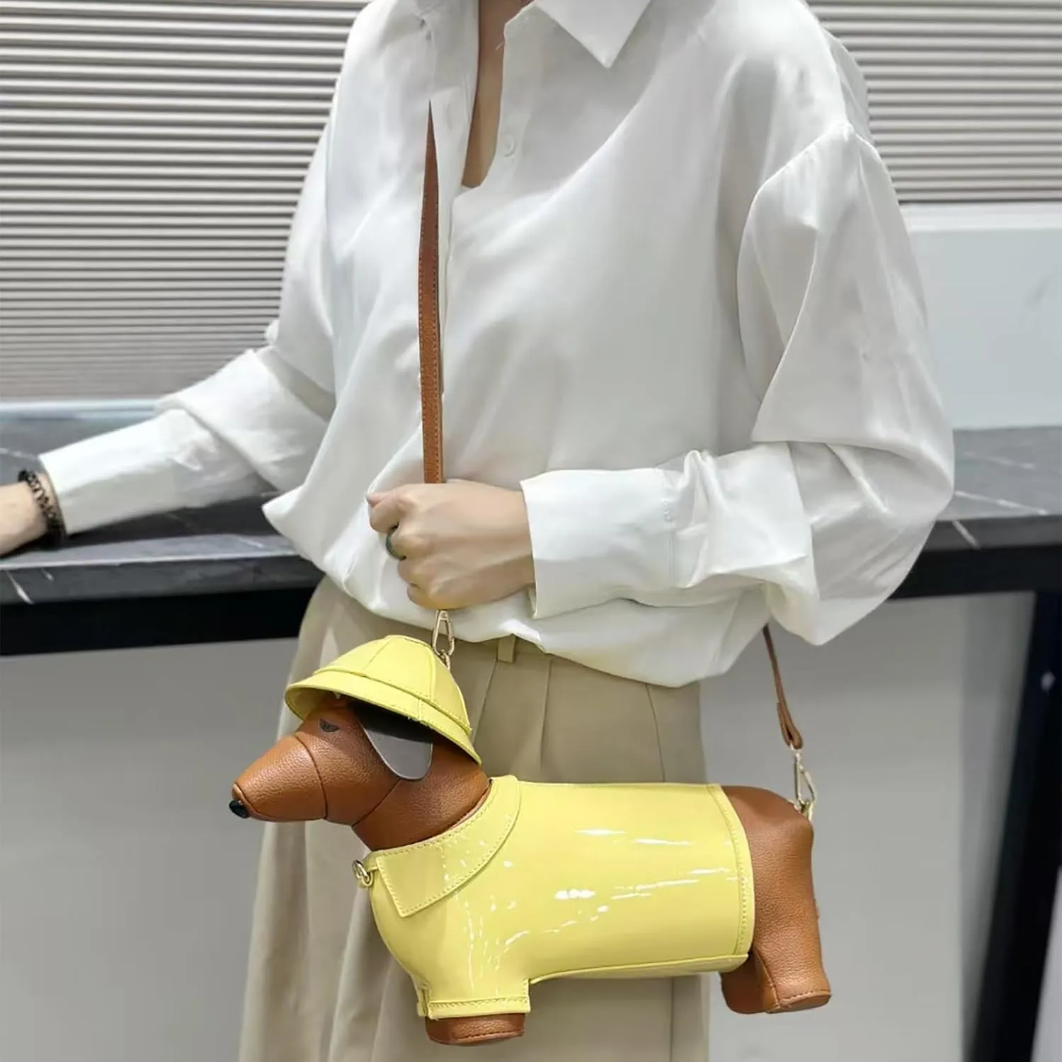 Women Fun Dog Shaped Crossbody Shoulder Bag Handbag PU Leather Unique Novelty Dog Shaped Purse