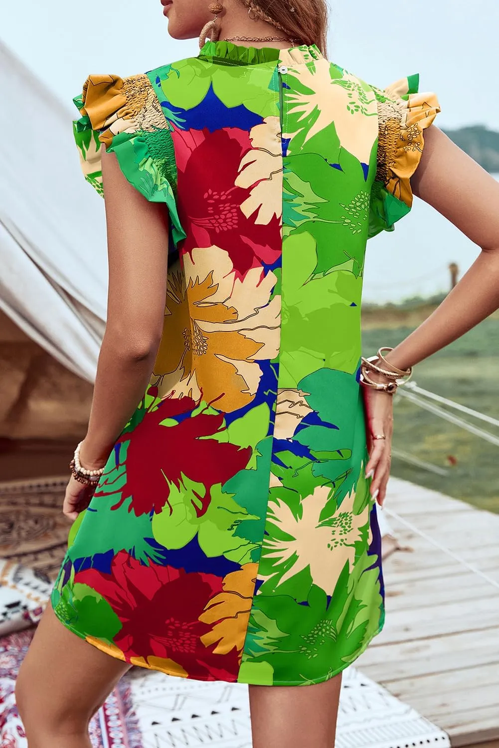 Womens Dress Blue Bold Floral Flutter Sleeve Shift Mini Dress with Pockets