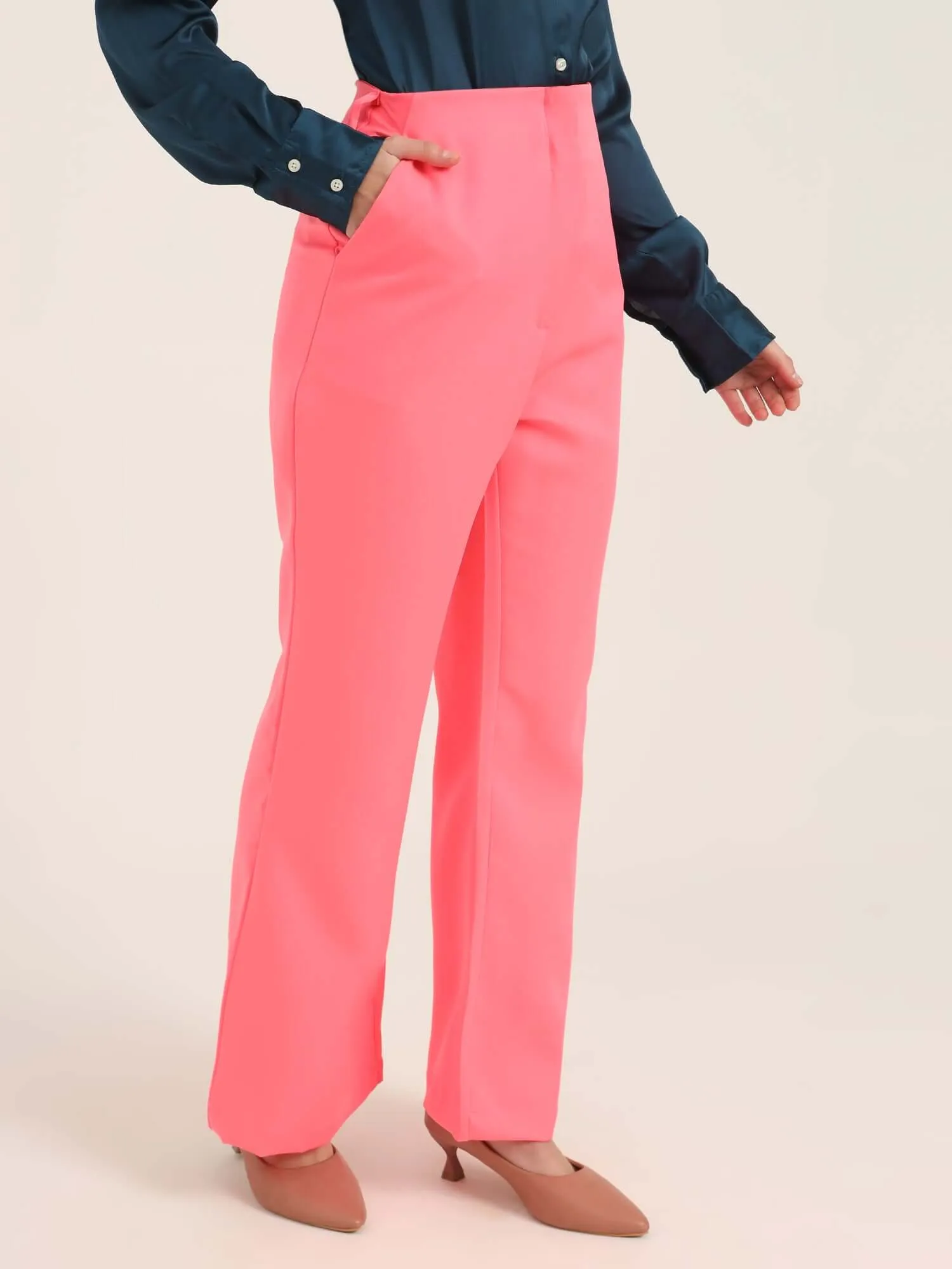 Women'S Luxury Banana Crepe Hot Pink Flared Trouser With Slash Pocket