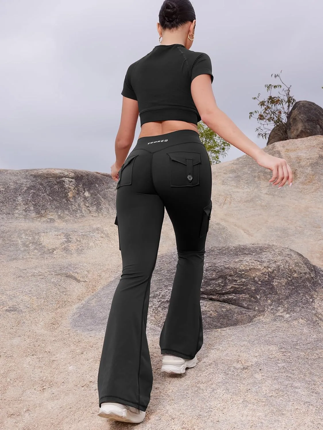 YEOREO CoreFlex Women Workout Flare Leggings with Pockets Hidden Scrunch High Waisted Cargo Gym Yoga No Front Seam Leggings